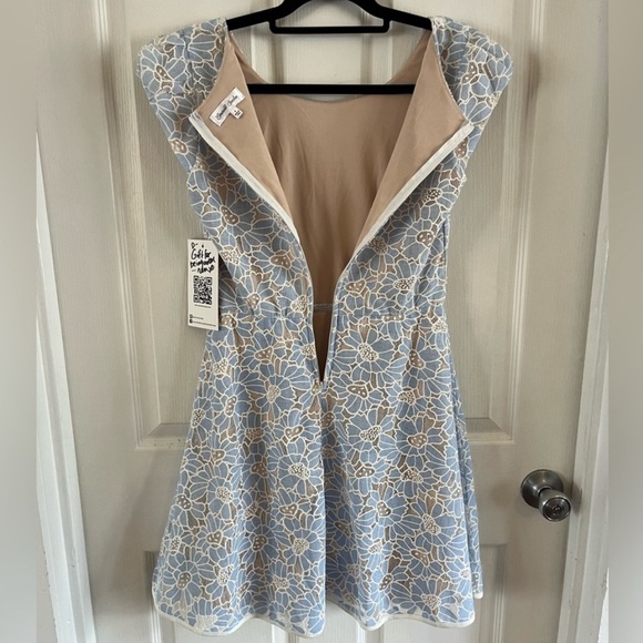 NWT Floral Soft Blue Lace Cap Sleeve Dress Mini Sz 7, Juniors, Women’s Small - Picture 7 of 15